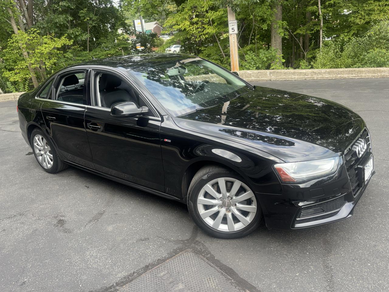 Audi A4 2.0T Premium Sedan quattro Manual 2015