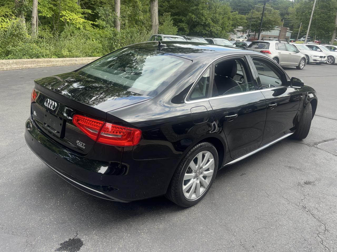 Audi A4 2.0T Premium Sedan quattro Manual 2015