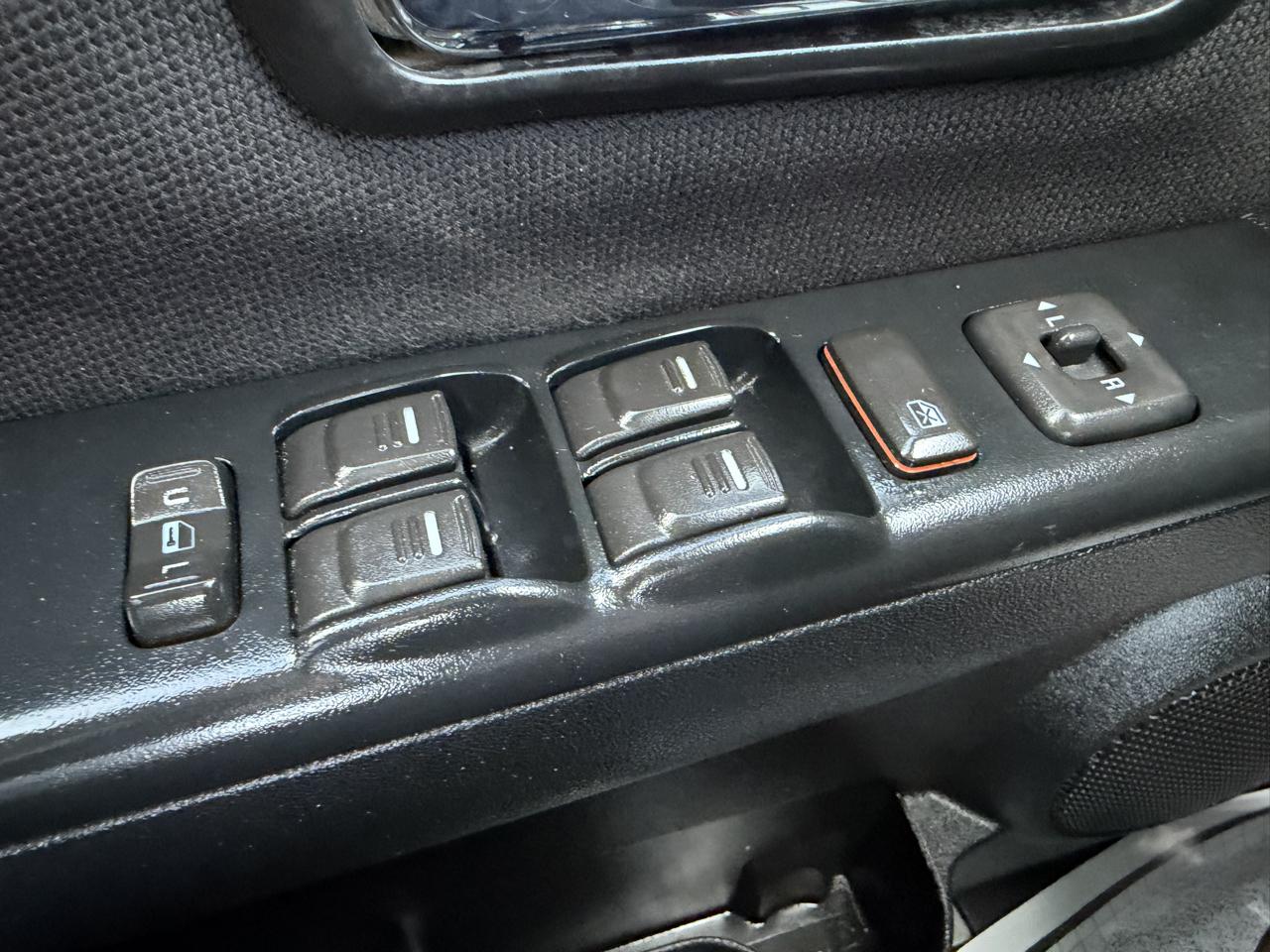 GMC Canyon SLE2 Crew Cab 2WD 2012