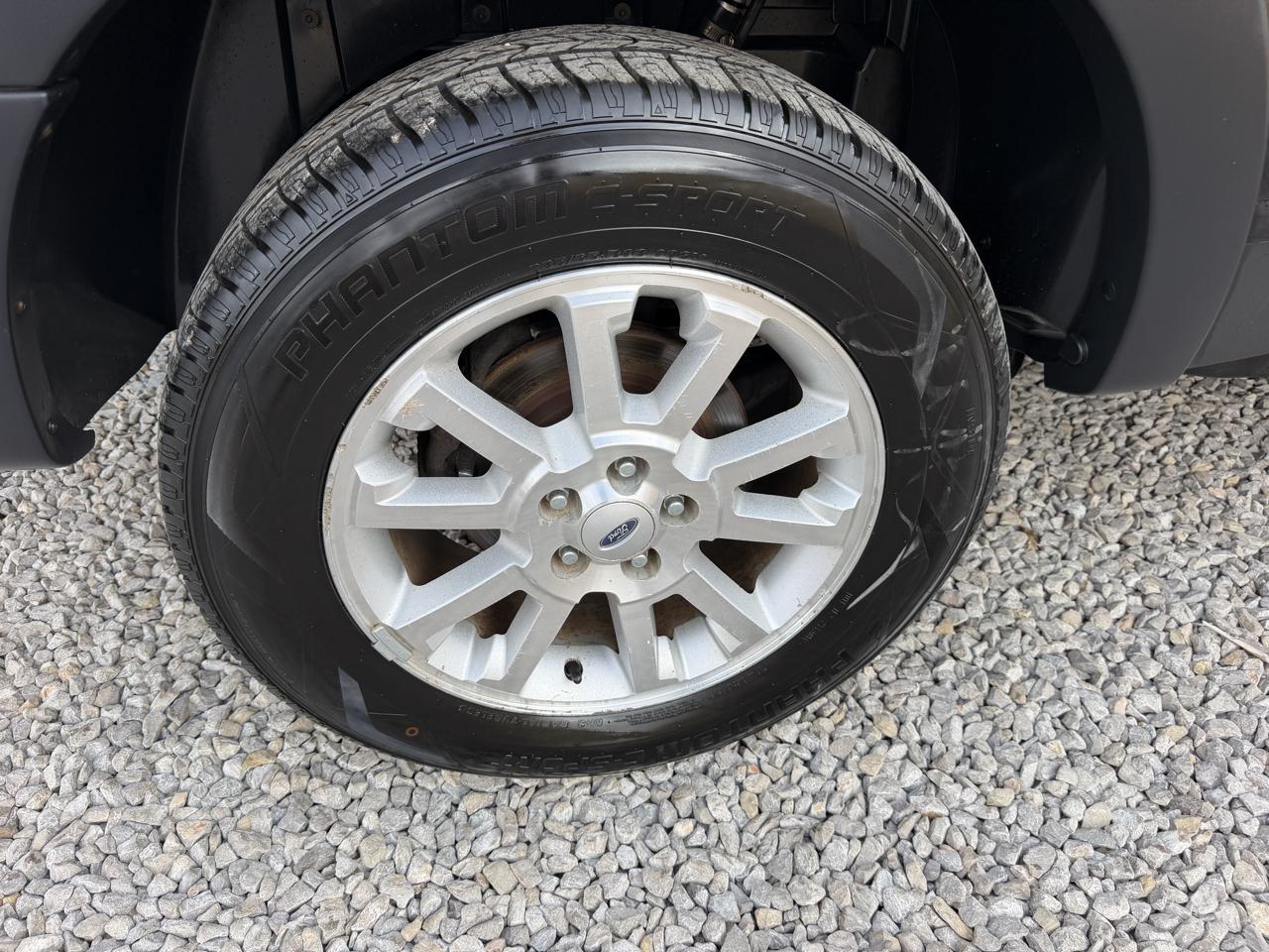 Ford Explorer Sport Trac XLT 4.0L 4WD 2010