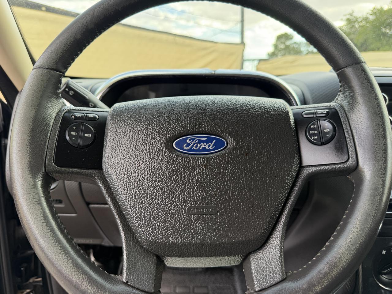 Ford Explorer Sport Trac XLT 4.0L 4WD 2010
