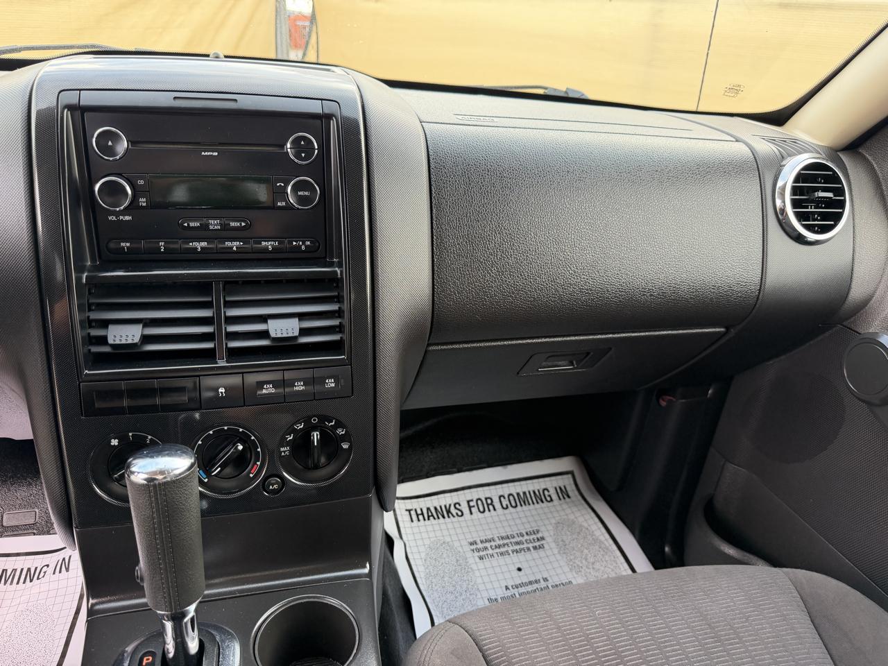 Ford Explorer Sport Trac XLT 4.0L 4WD 2010