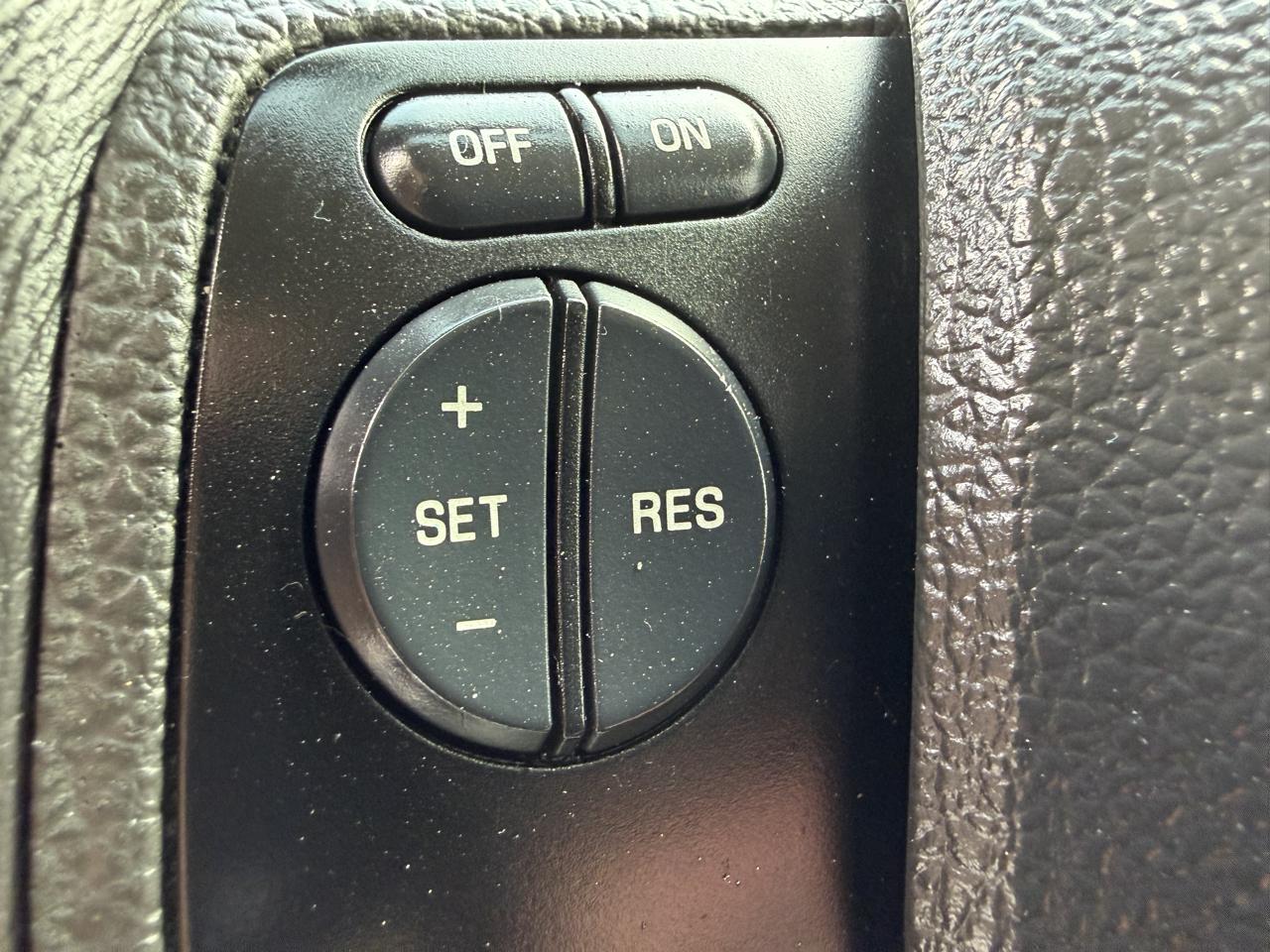 Ford Explorer Sport Trac XLT 4.0L 4WD 2010