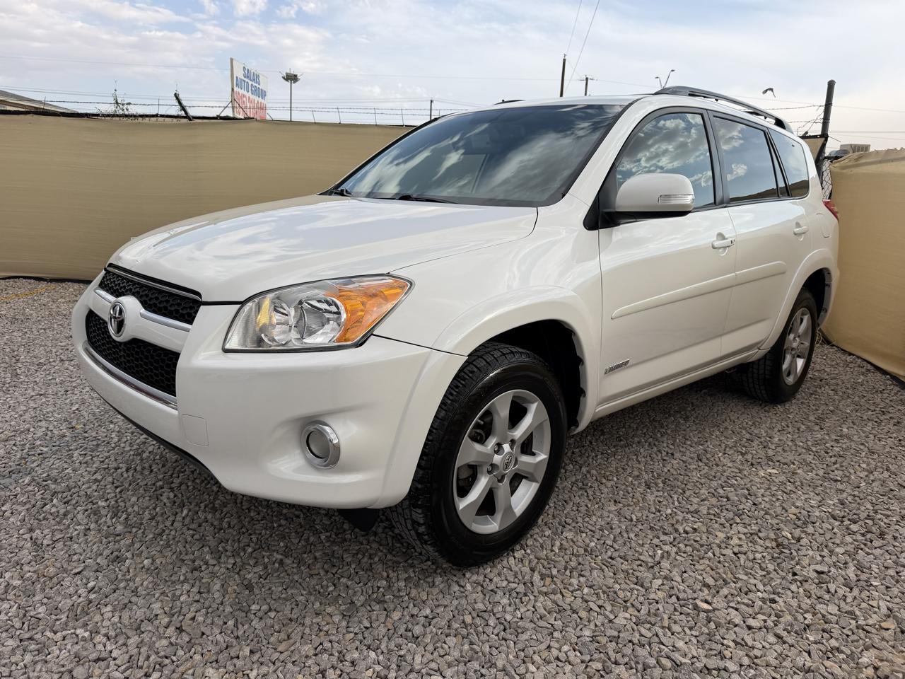Toyota RAV4 Limited I4 2WD 2011