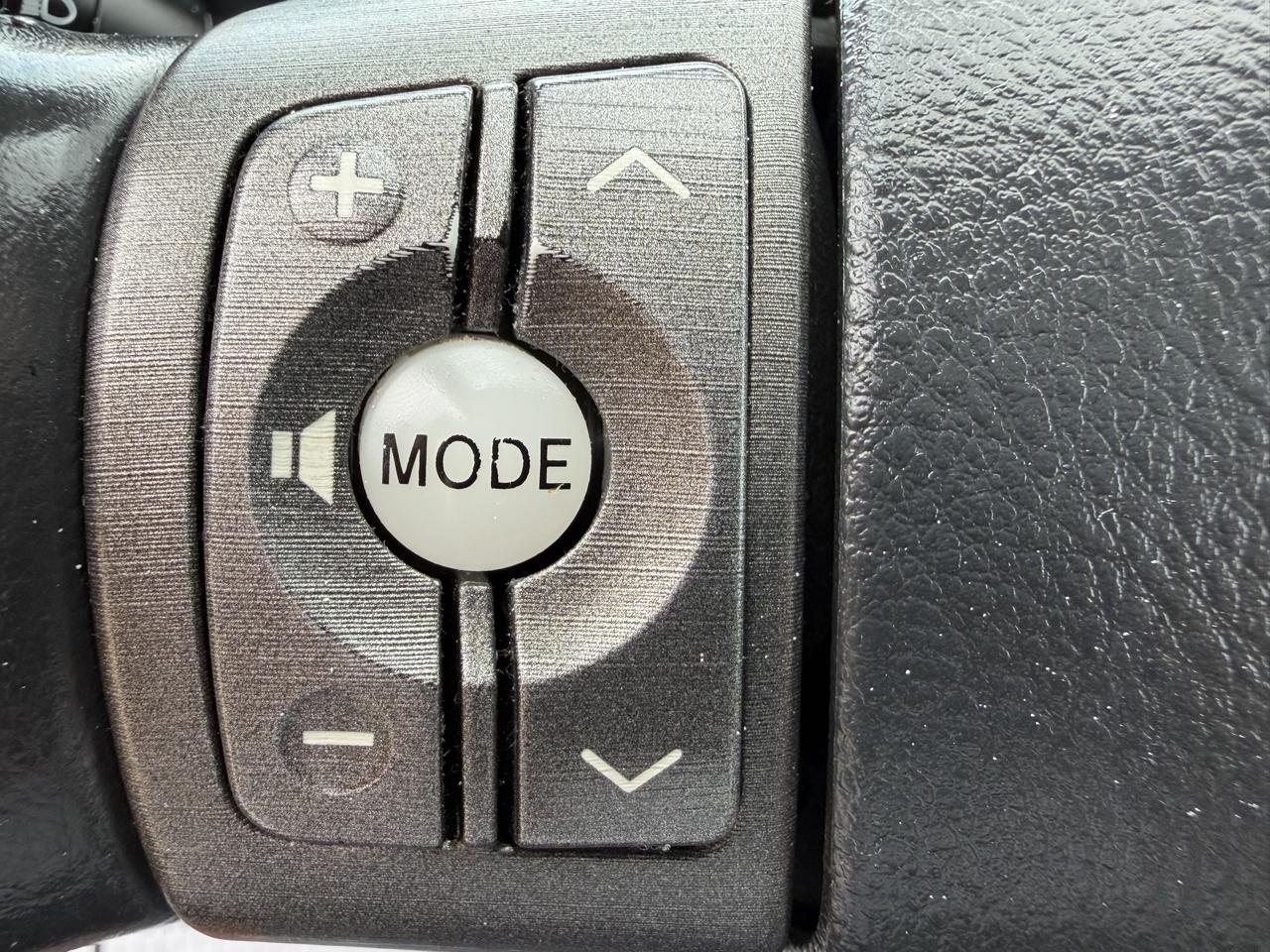 Toyota RAV4 Limited I4 2WD 2011