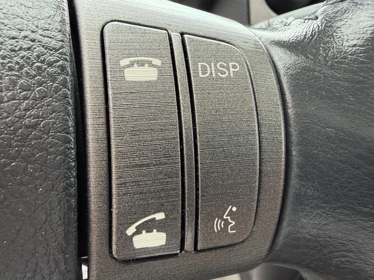 Toyota RAV4 Limited I4 2WD 2011