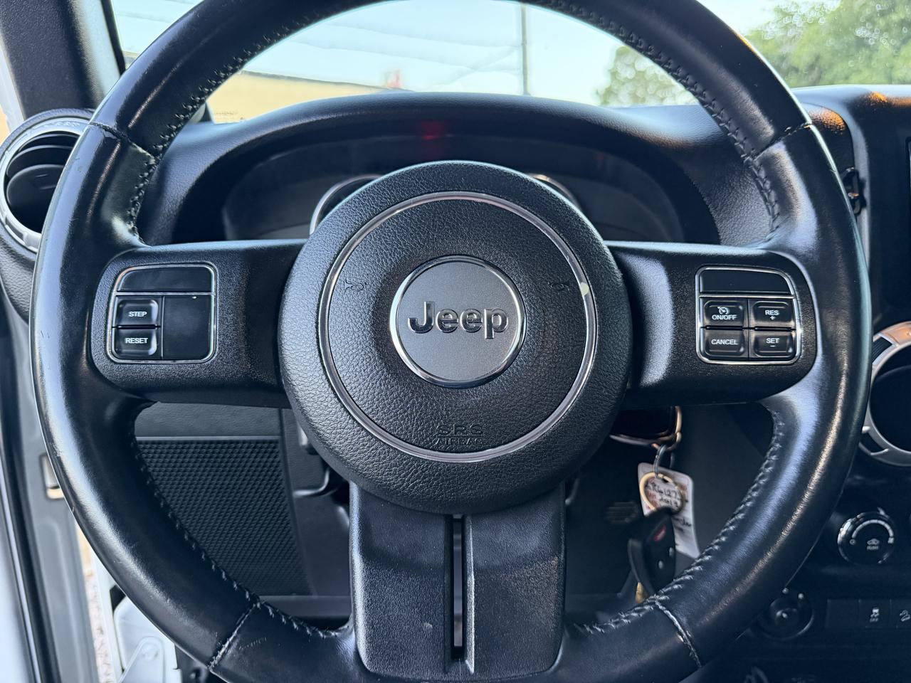 Jeep Wrangler Unlimited Sahara 4WD 2013