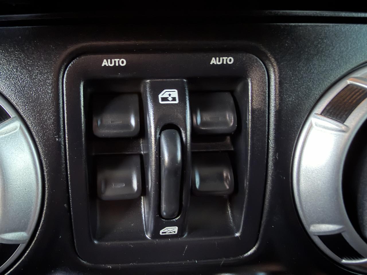 Jeep Wrangler Unlimited Sahara 4WD 2013