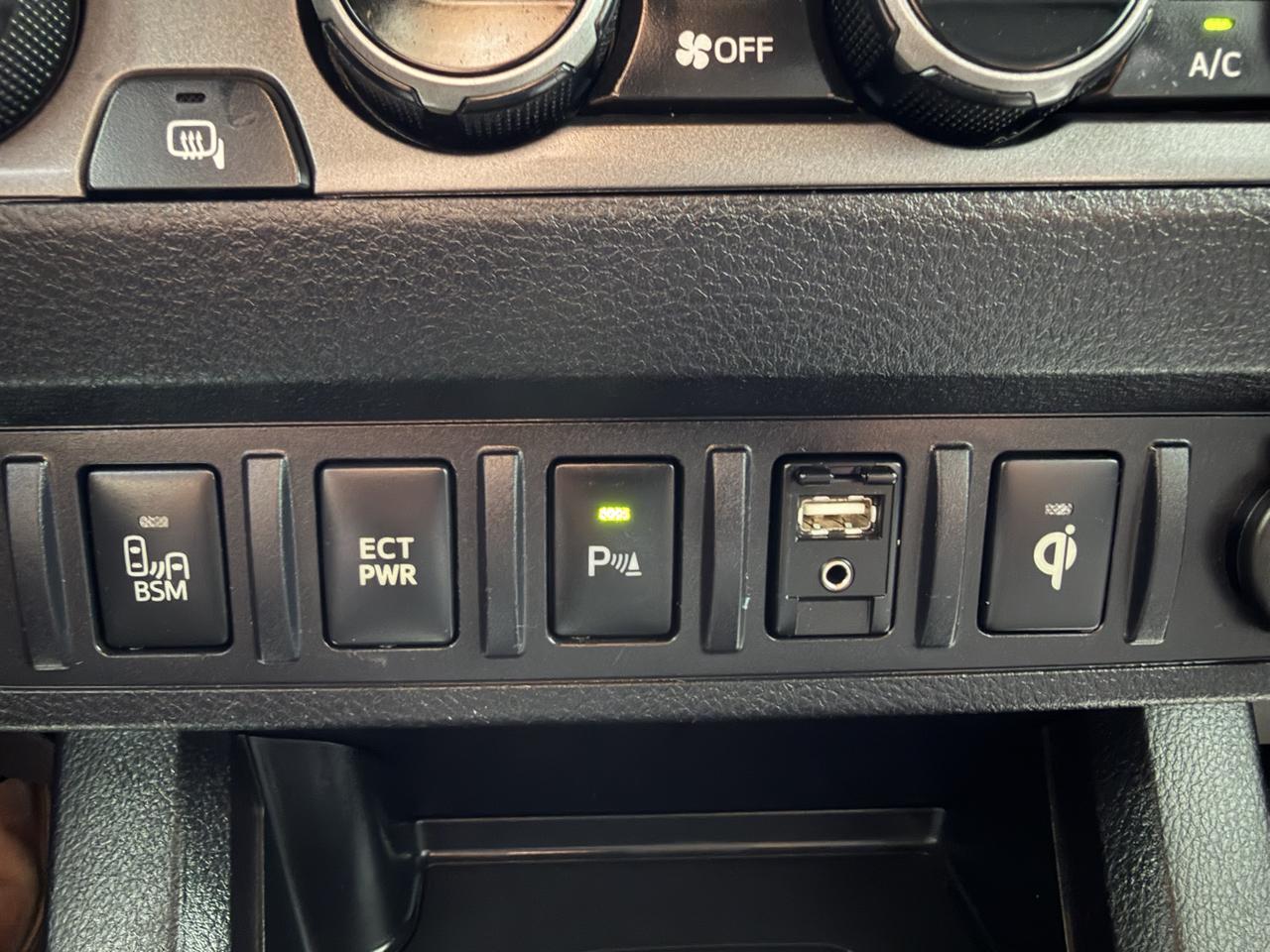 Toyota Tacoma SR5 Double Cab Long Bed V6 6AT 4WD 2016