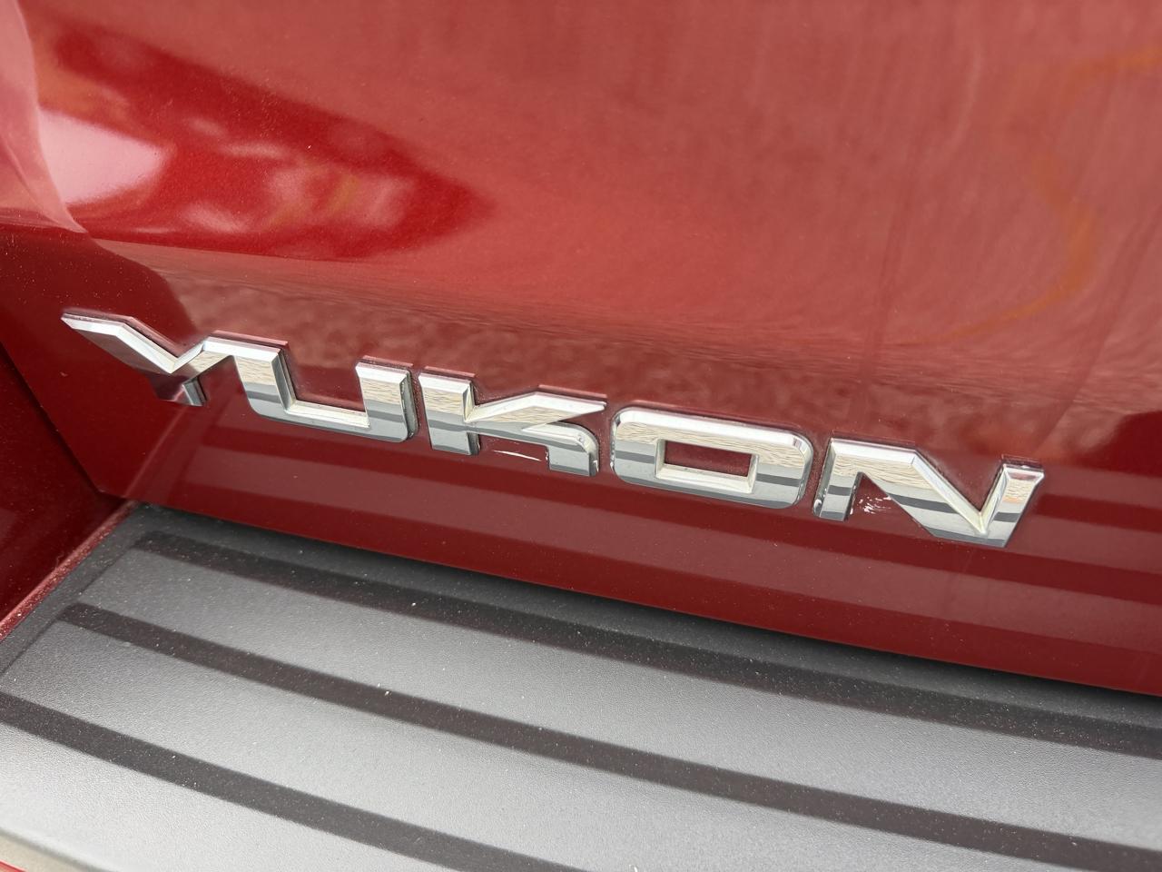 GMC Yukon SLT 2WD 2017