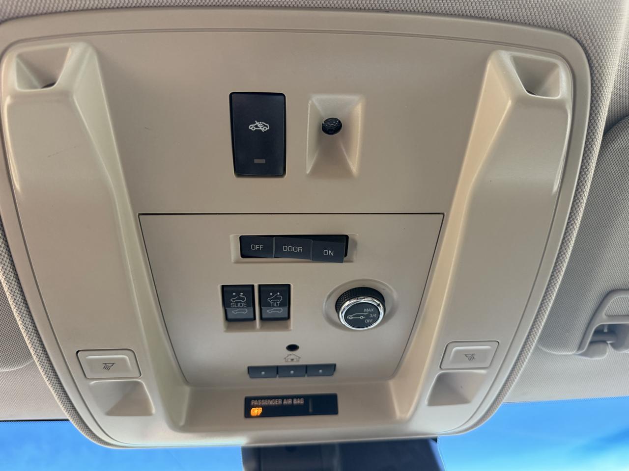 GMC Yukon SLT 2WD 2017