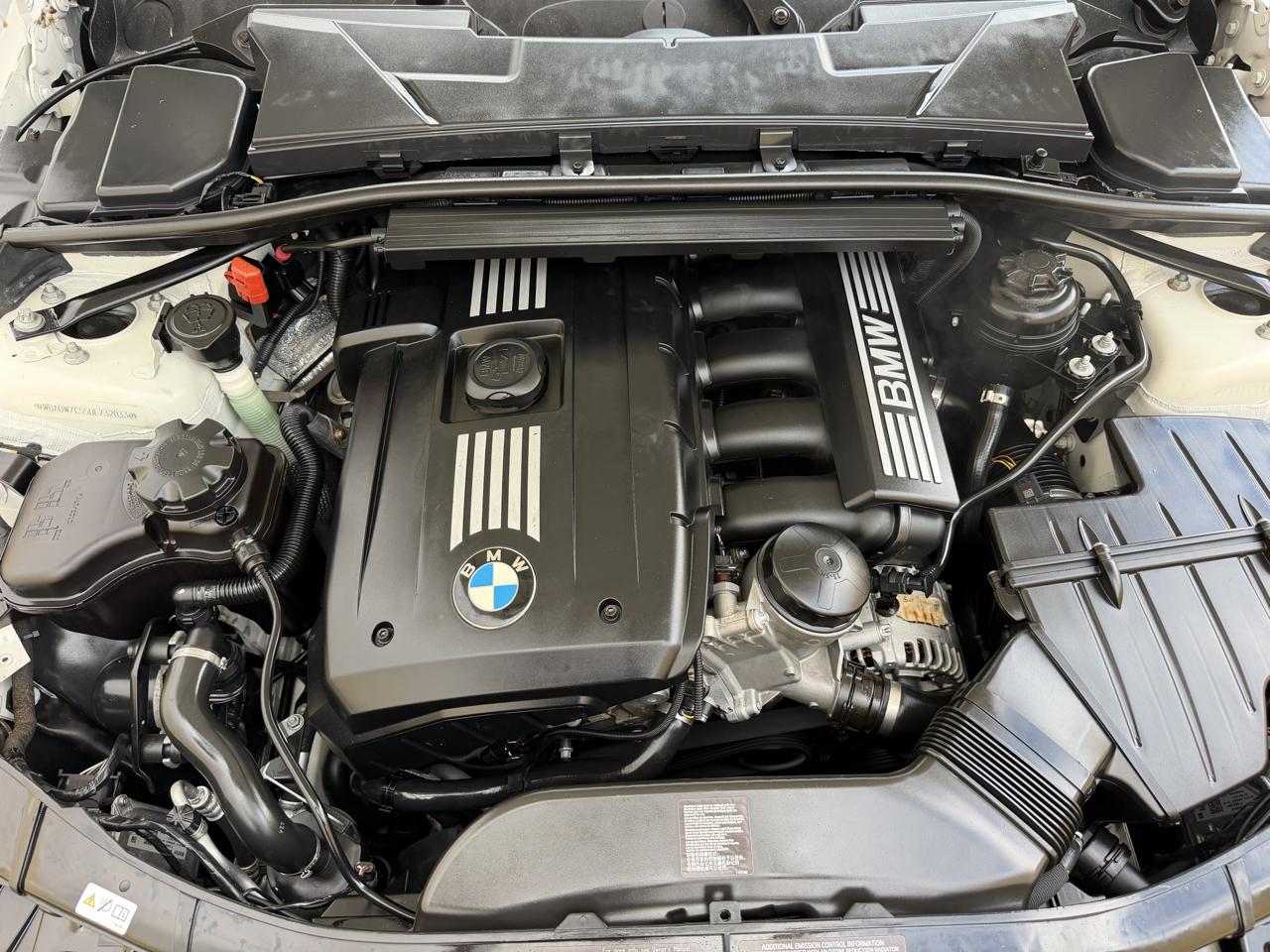 BMW 3-Series 328i Convertible - SULEV 2013