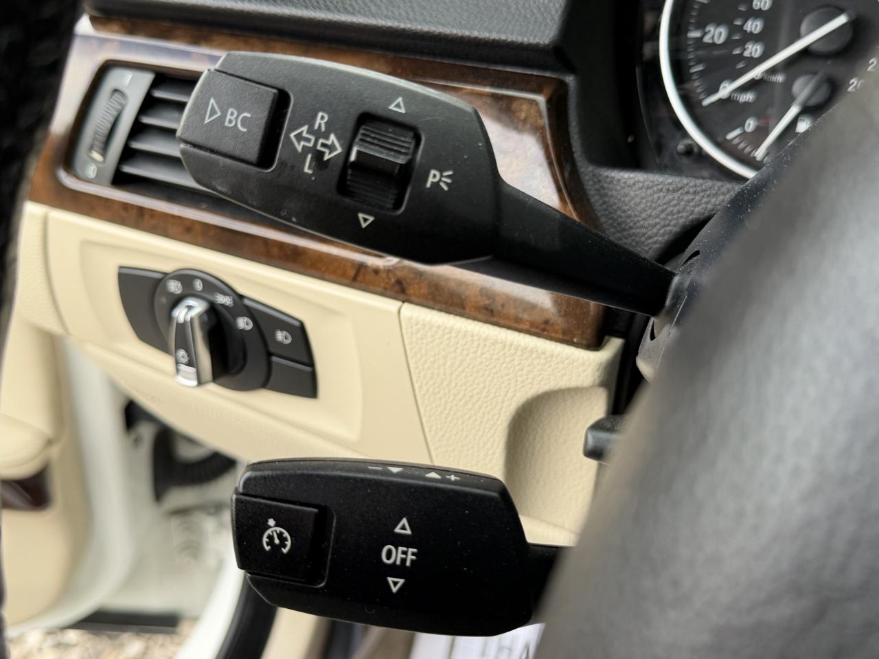 BMW 3-Series 328i Convertible - SULEV 2013