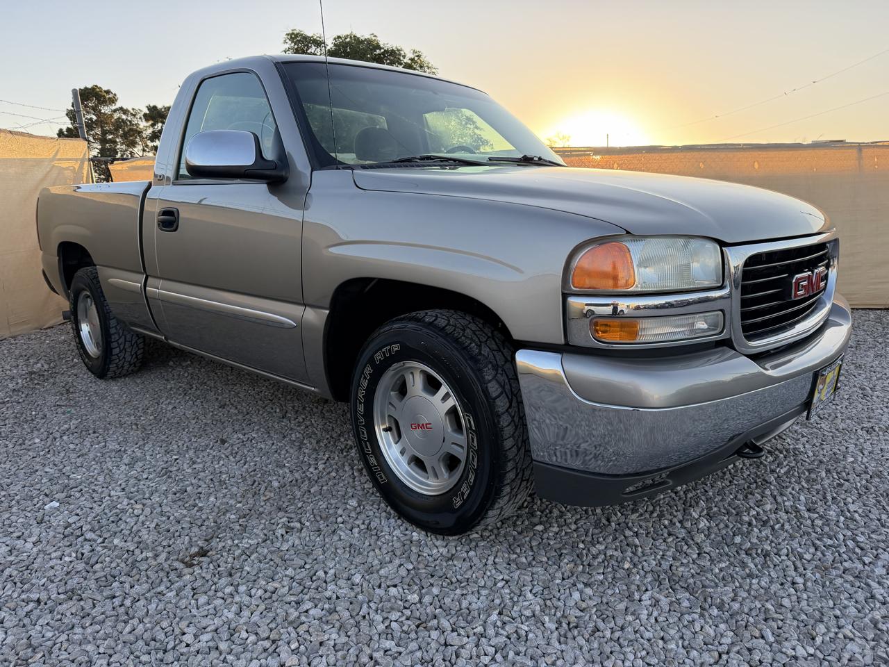 GMC Sierra 1500 SLE Reg. Cab Short Bed 2WD 1999