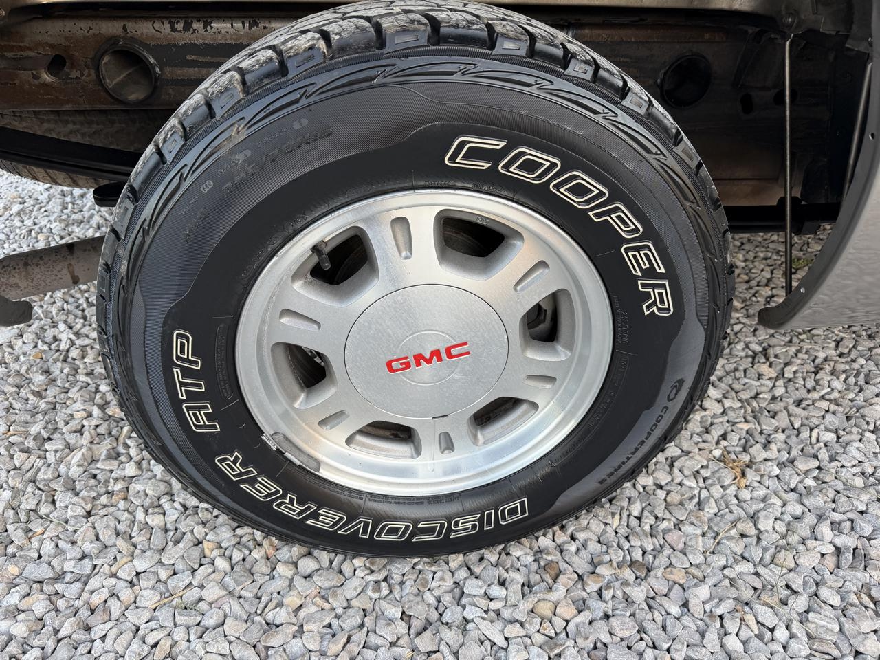 GMC Sierra 1500 SLE Reg. Cab Short Bed 2WD 1999