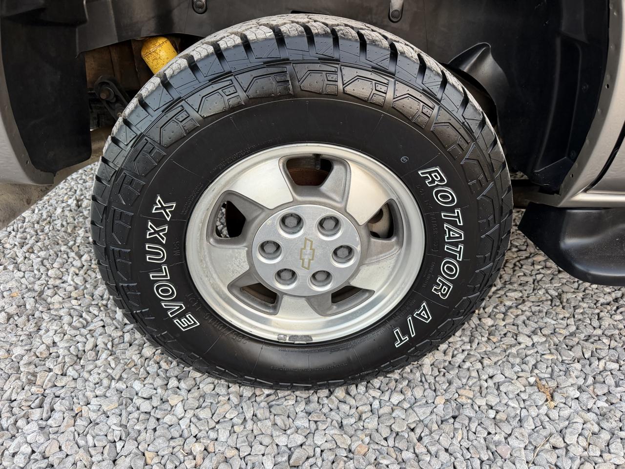 Chevrolet Tahoe LS 2WD 2003