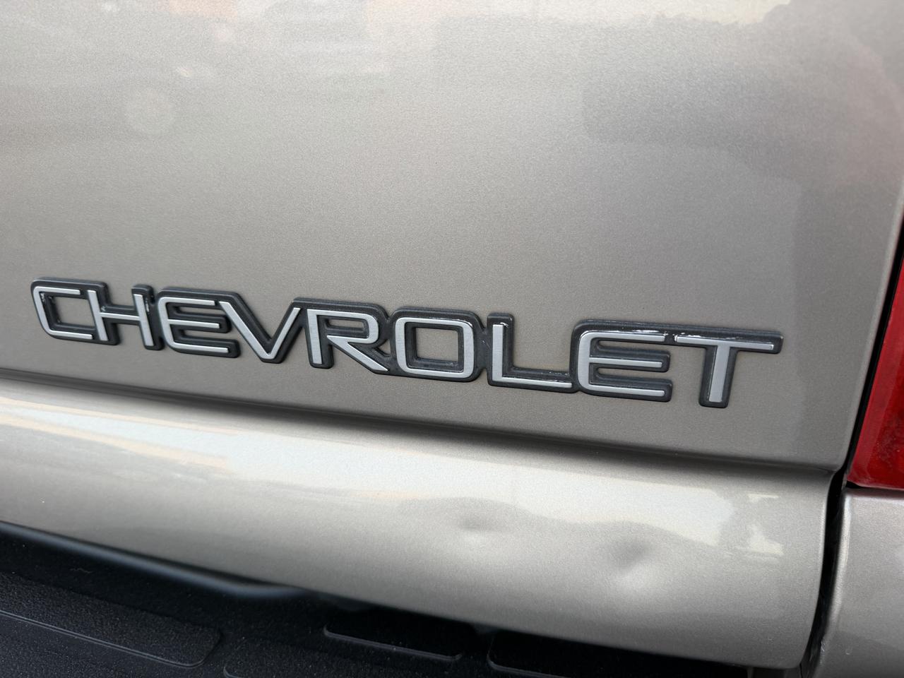 Chevrolet Tahoe LS 2WD 2003