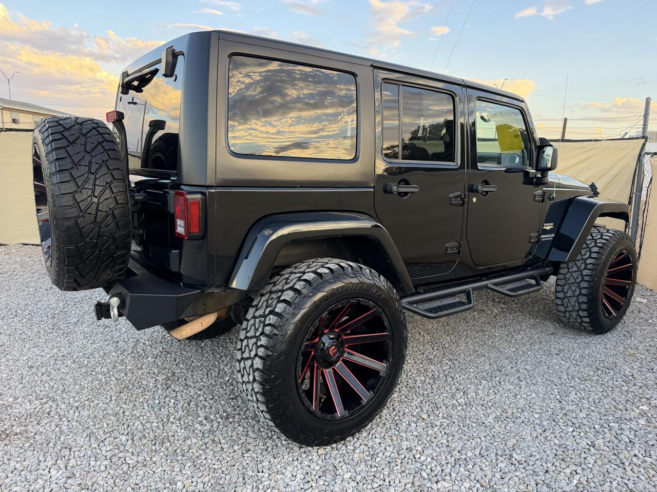 Jeep Wrangler Unlimited Sahara 4WD 2012