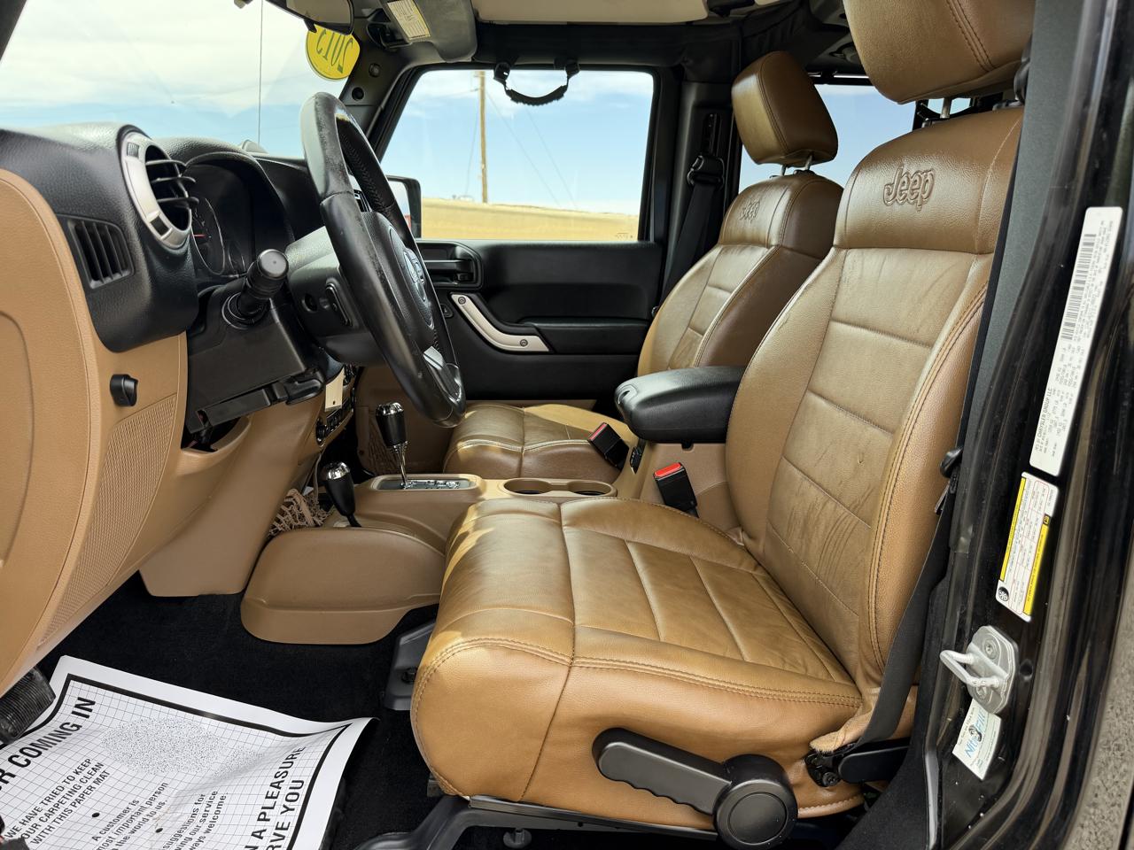Jeep Wrangler Unlimited Sahara 4WD 2012