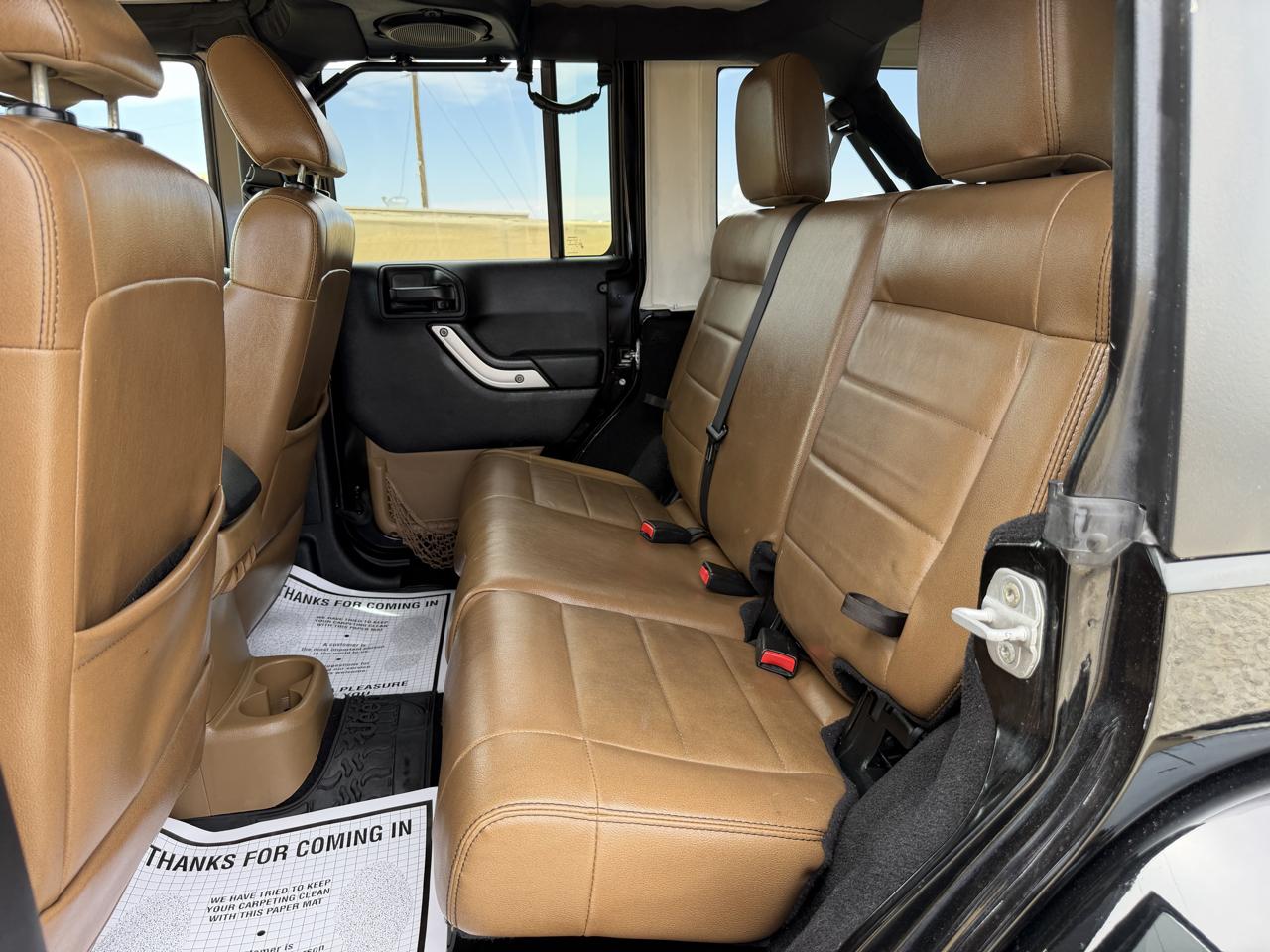 Jeep Wrangler Unlimited Sahara 4WD 2012
