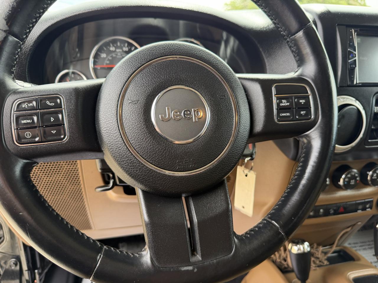Jeep Wrangler Unlimited Sahara 4WD 2012