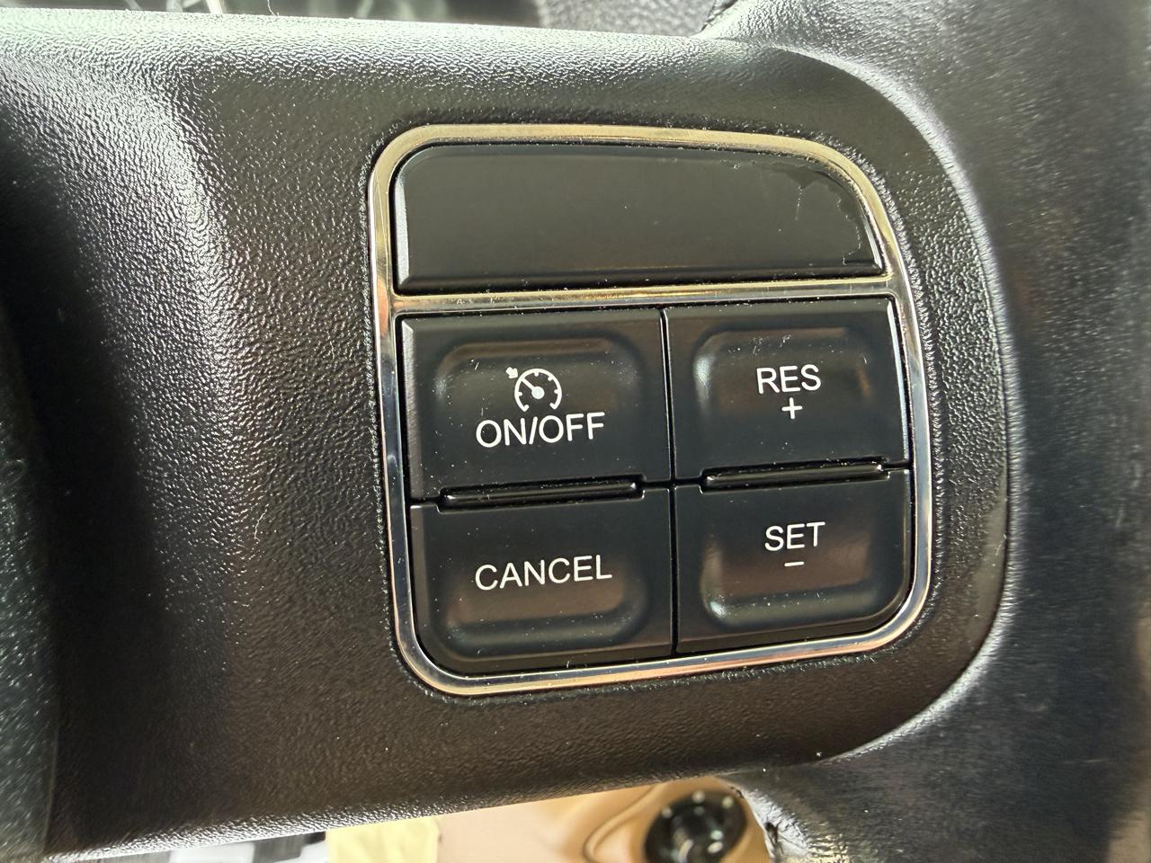 Jeep Wrangler Unlimited Sahara 4WD 2012