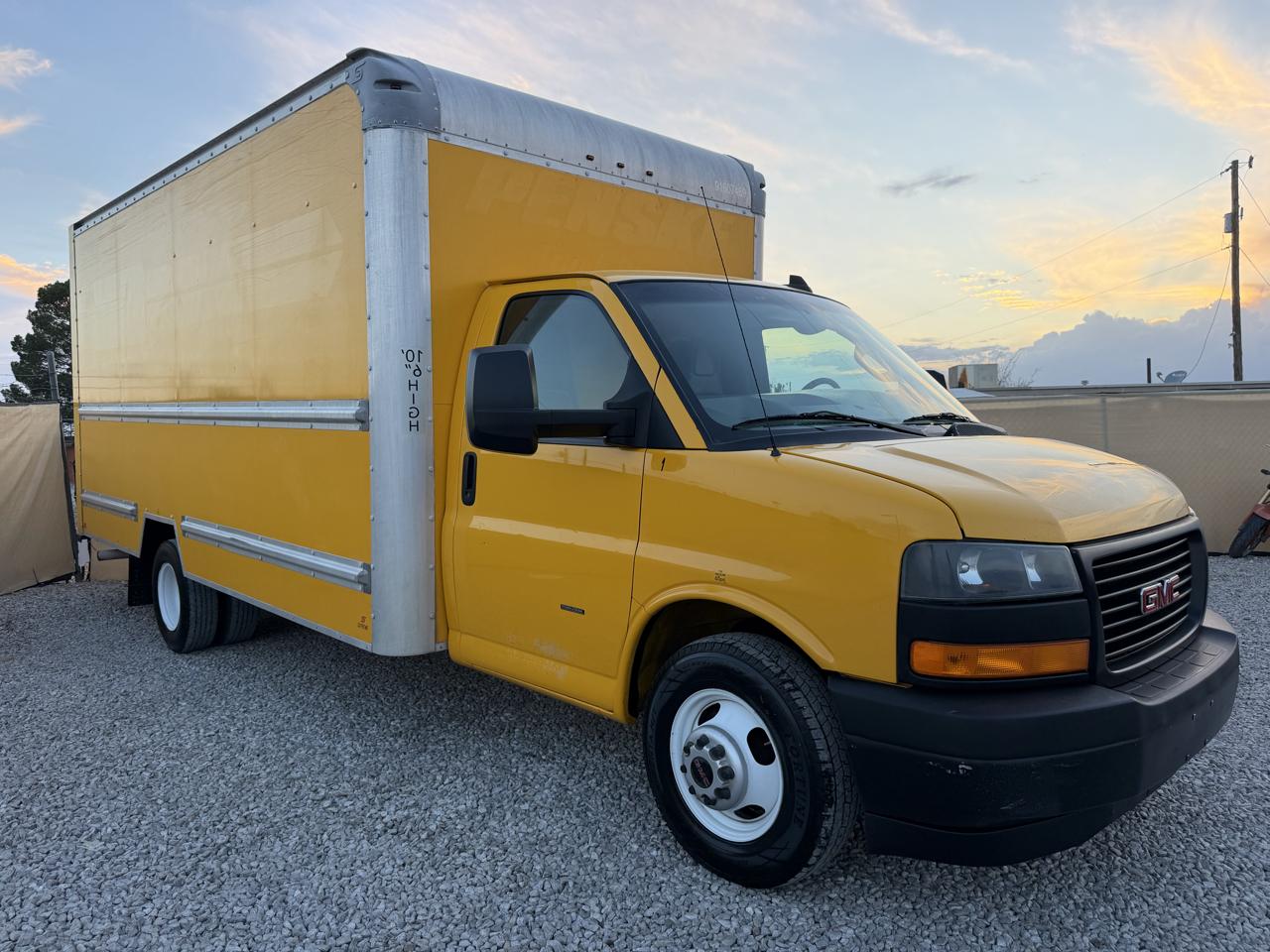 GMC Savana G3500 177 in. 2018