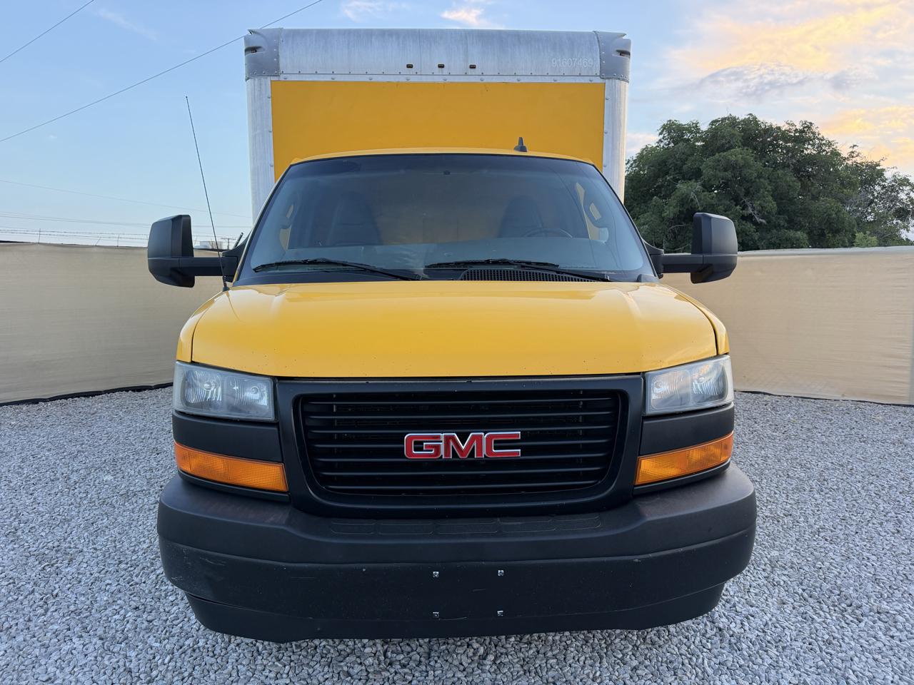 GMC Savana G3500 177 in. 2018