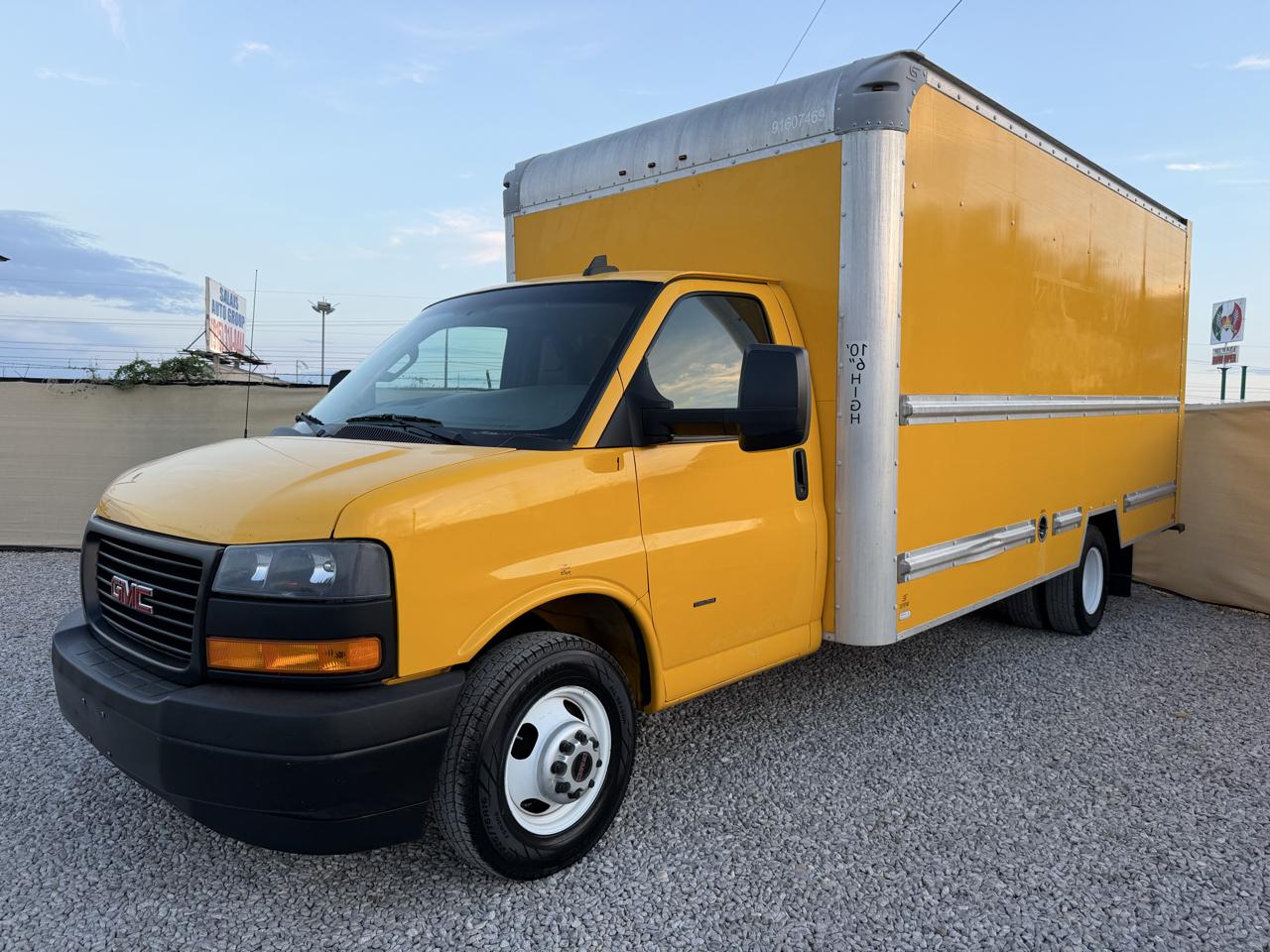 GMC Savana G3500 177 in. 2018