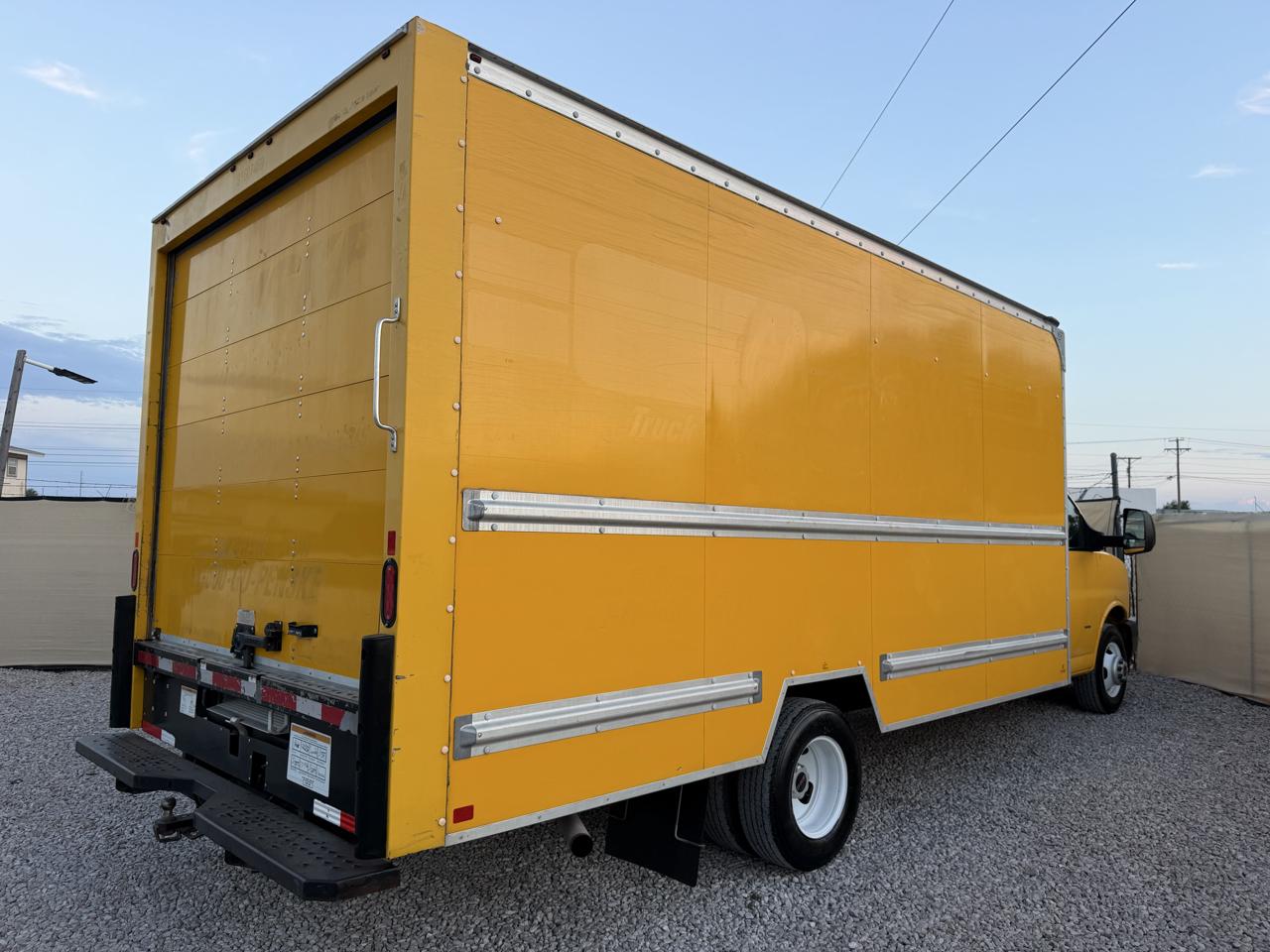 GMC Savana G3500 177 in. 2018