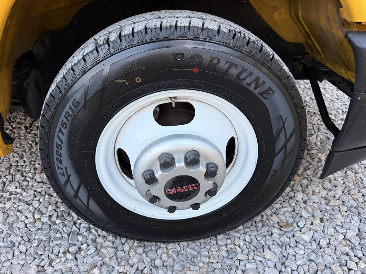 GMC Savana G3500 177 in. 2018