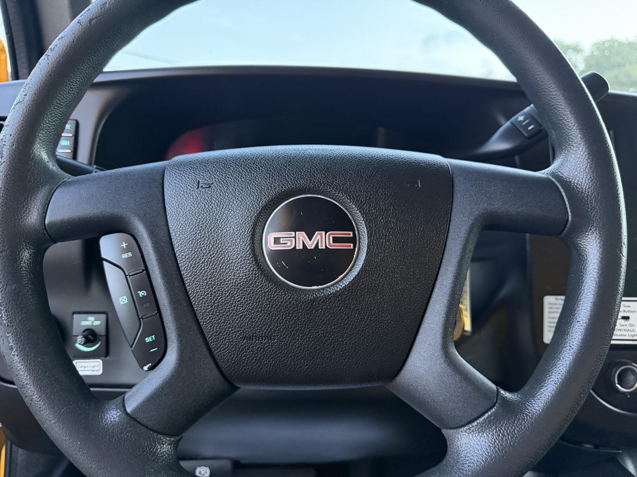GMC Savana G3500 177 in. 2018