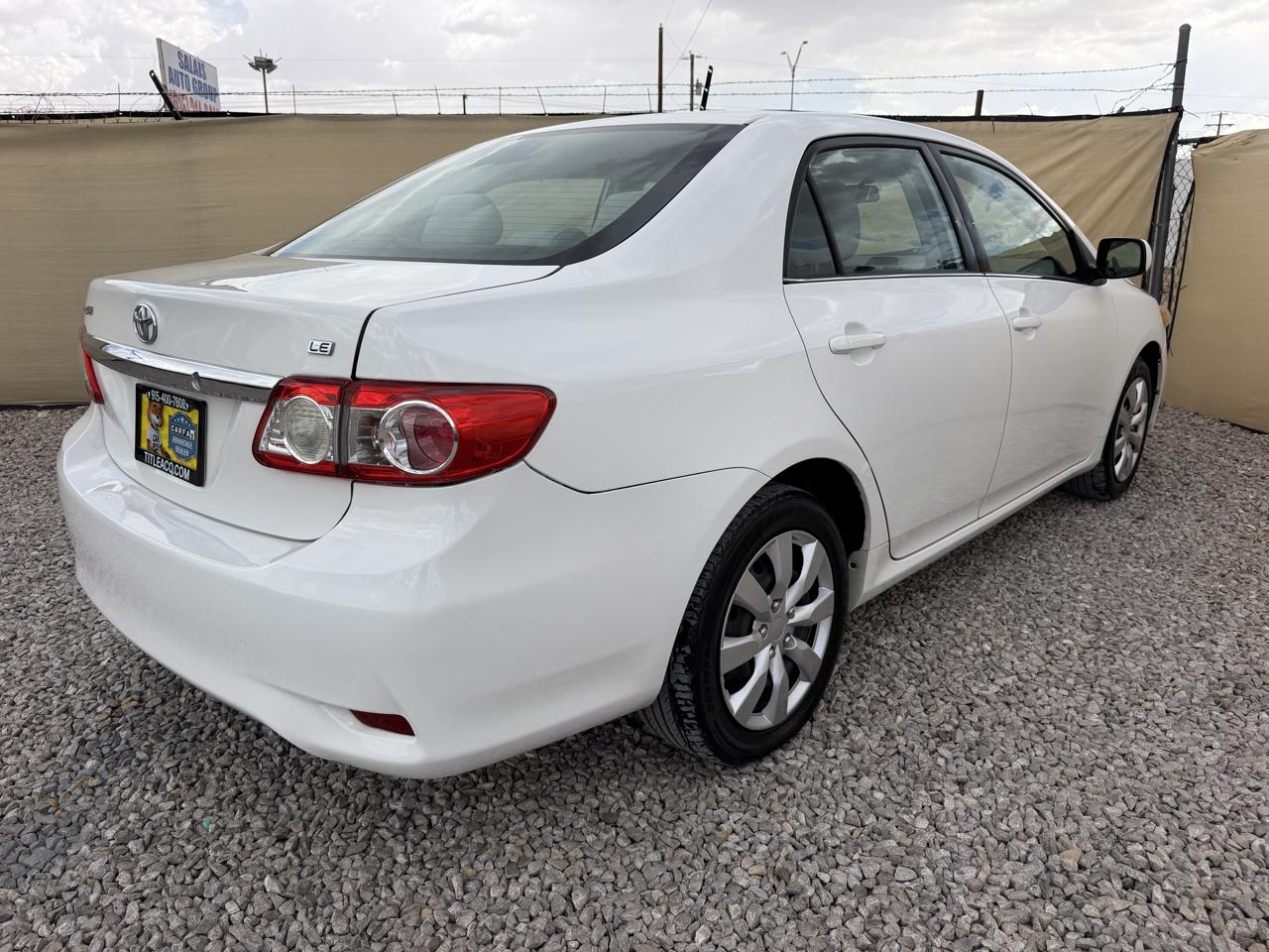 Toyota Corolla LE 4-Speed AT 2013