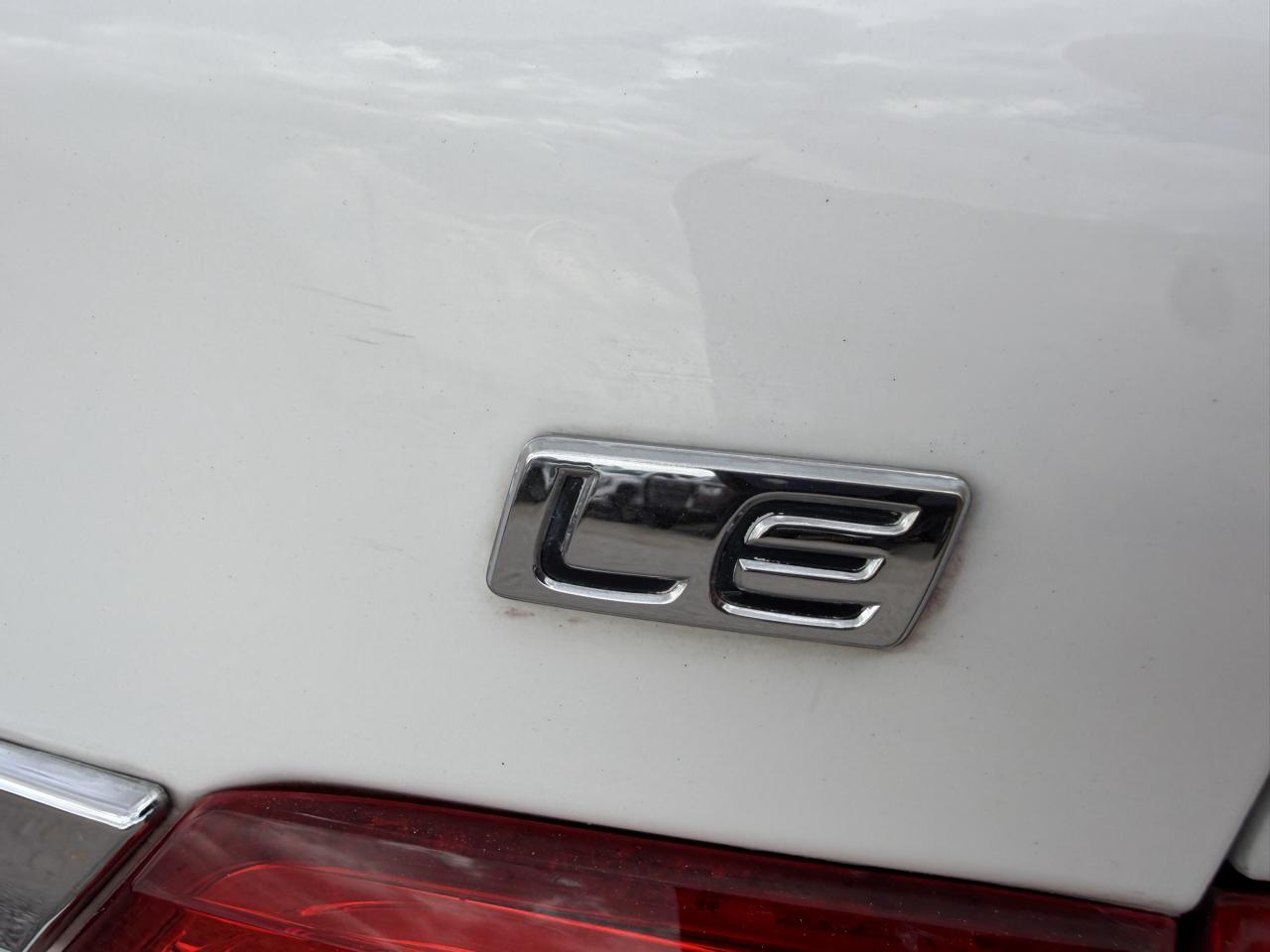 Toyota Corolla LE 4-Speed AT 2013