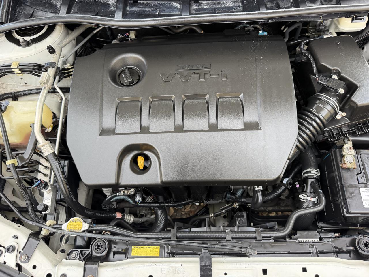Toyota Corolla LE 4-Speed AT 2013