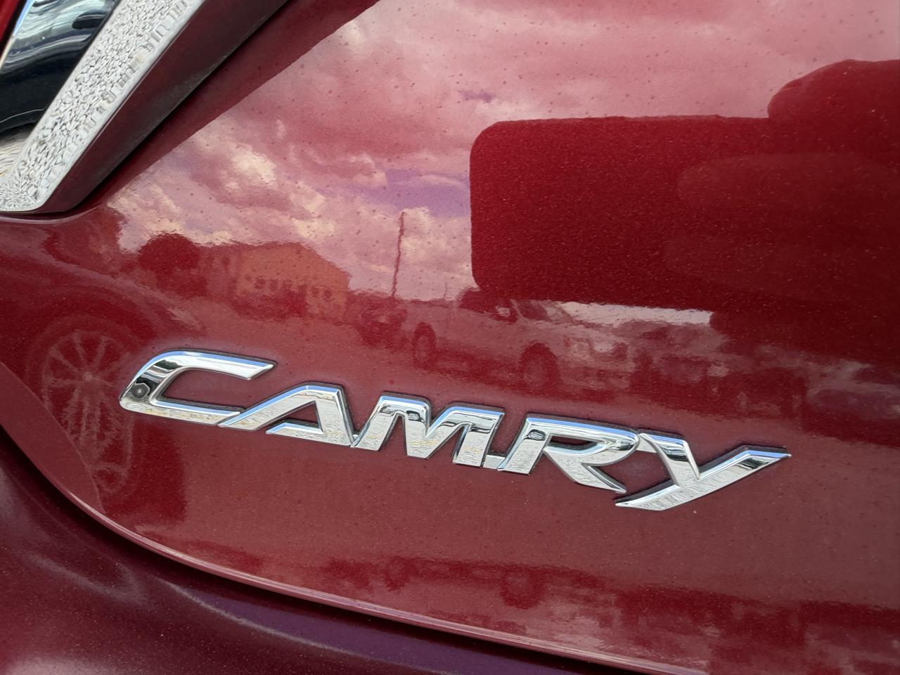 Toyota Camry SE 2017