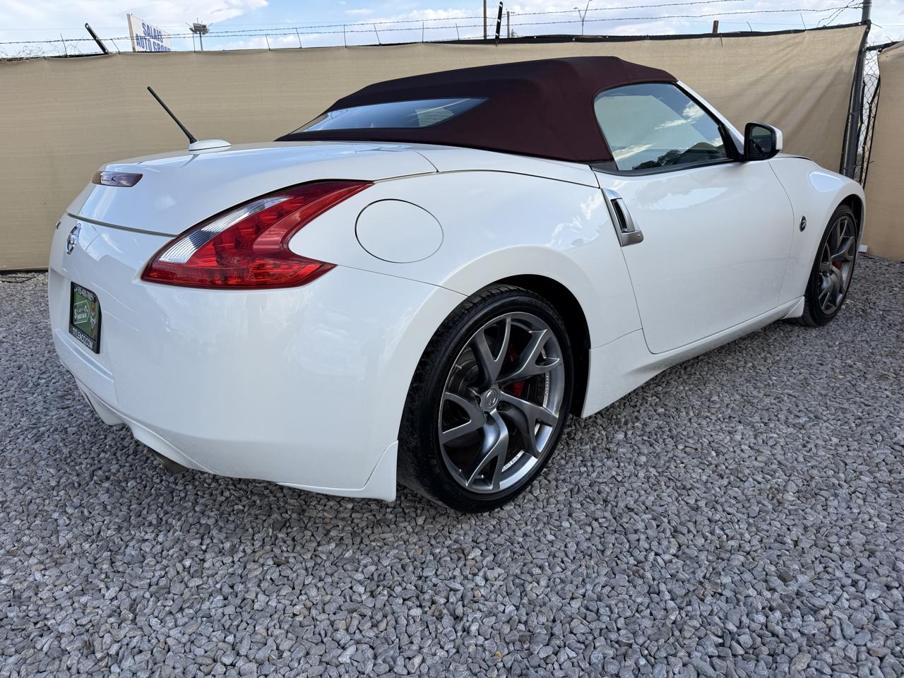 Nissan Z 370Z Roadster Touring 6MT 2014