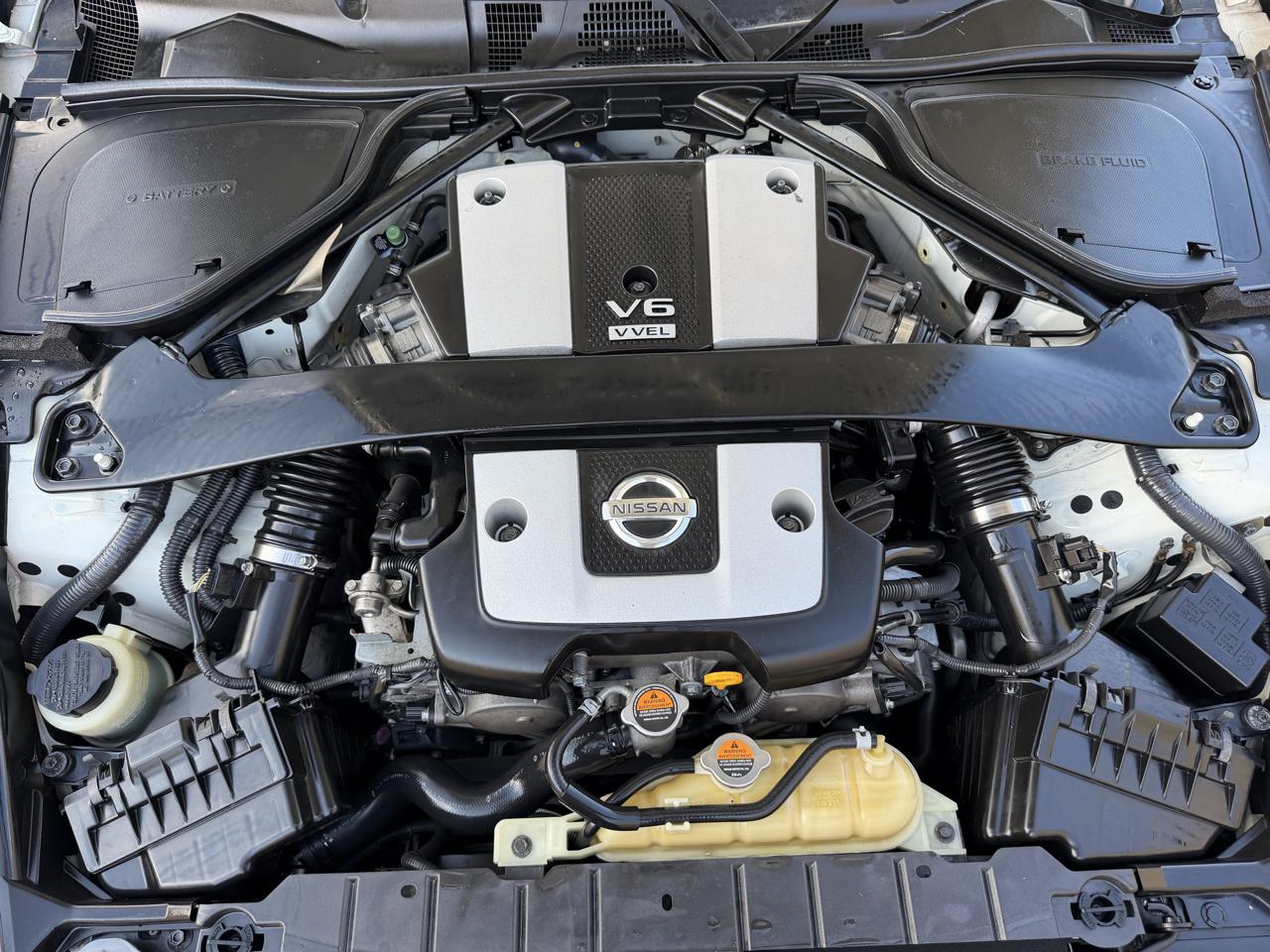 Nissan Z 370Z Roadster Touring 6MT 2014