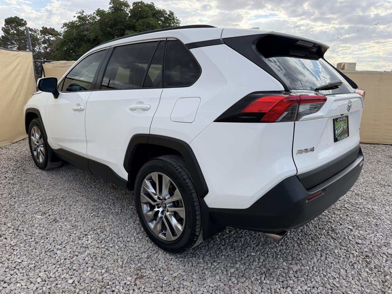 Toyota RAV4 XLE Premium 2020