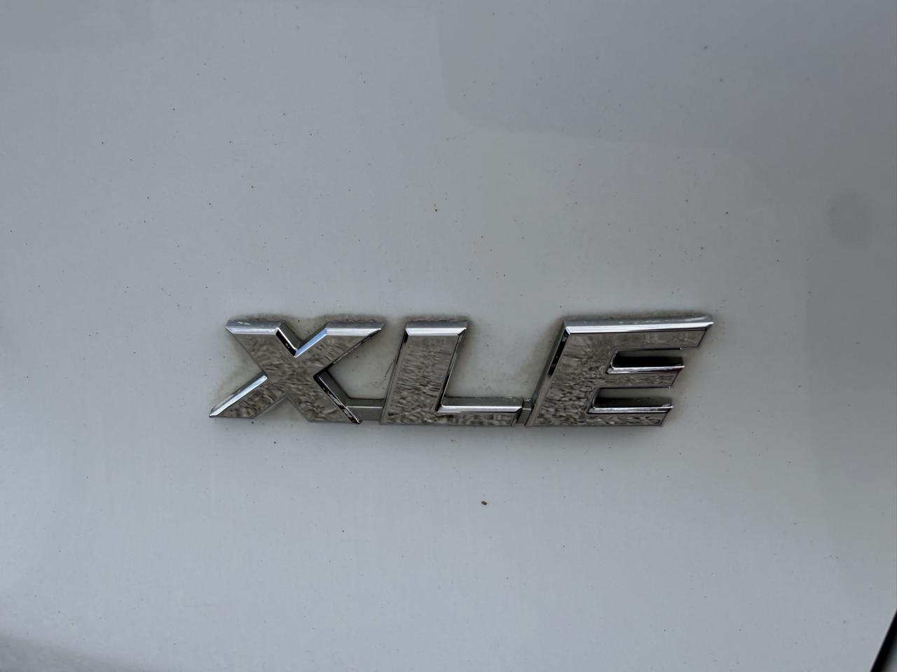 Toyota RAV4 XLE Premium 2020