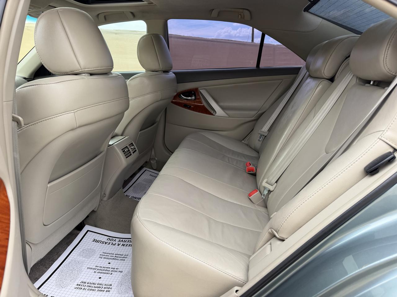 Toyota Camry SE 6-Spd AT 2010