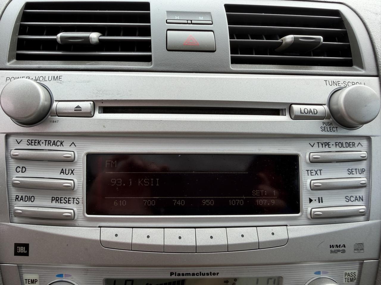 Toyota Camry SE 6-Spd AT 2010