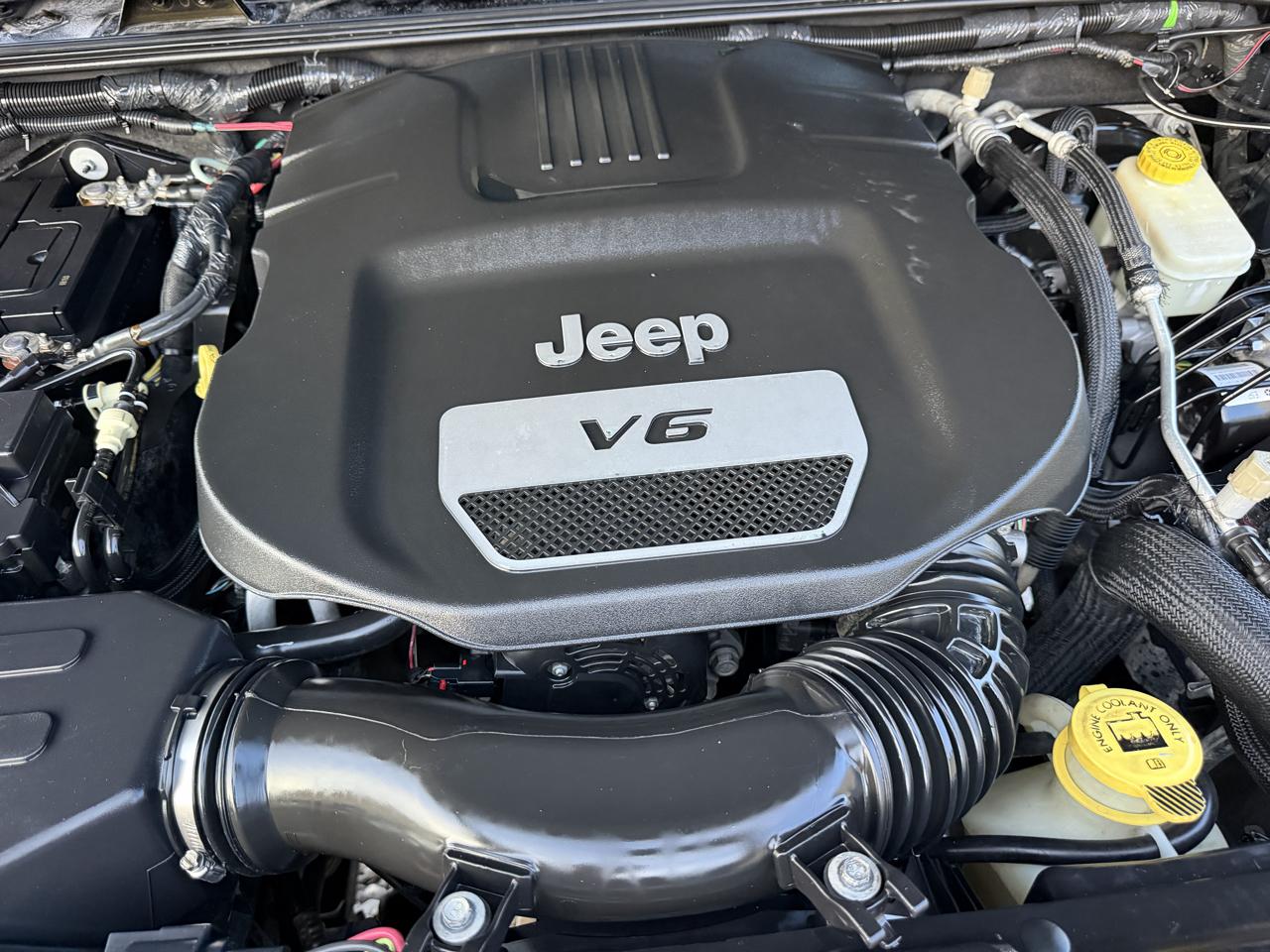 Jeep Wrangler Unlimited Sahara 4WD 2016