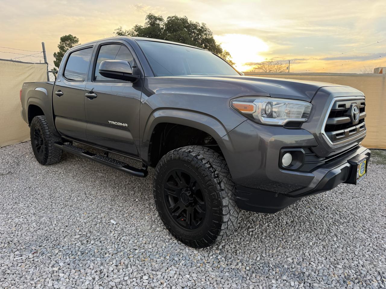 2016 Toyota Tacoma SR5 Double Cab Short Bed V6 6AT 4WD