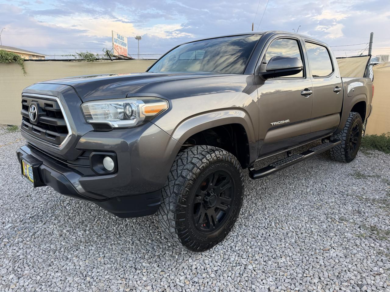 Toyota Tacoma  2016