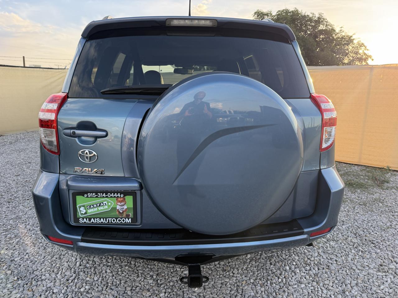 Toyota RAV4 Limited V6 2WD 2012