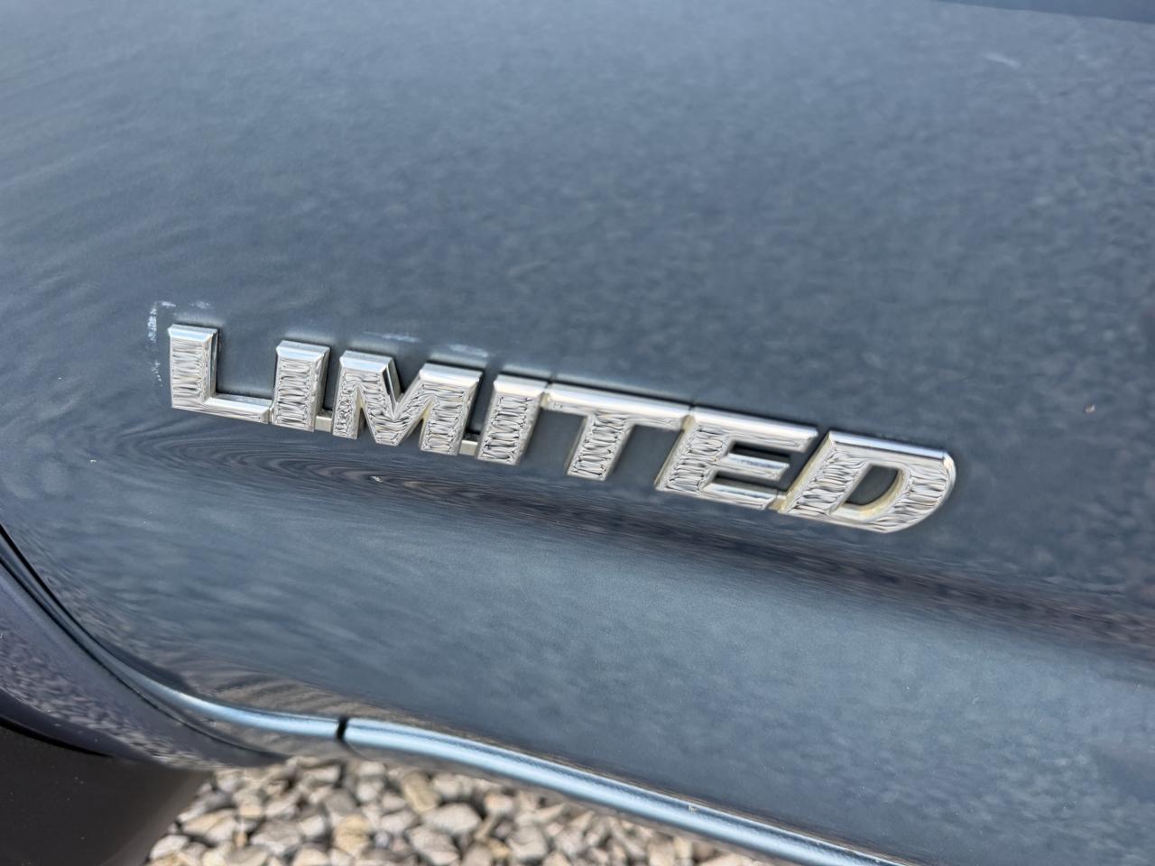 Toyota RAV4 Limited V6 2WD 2012