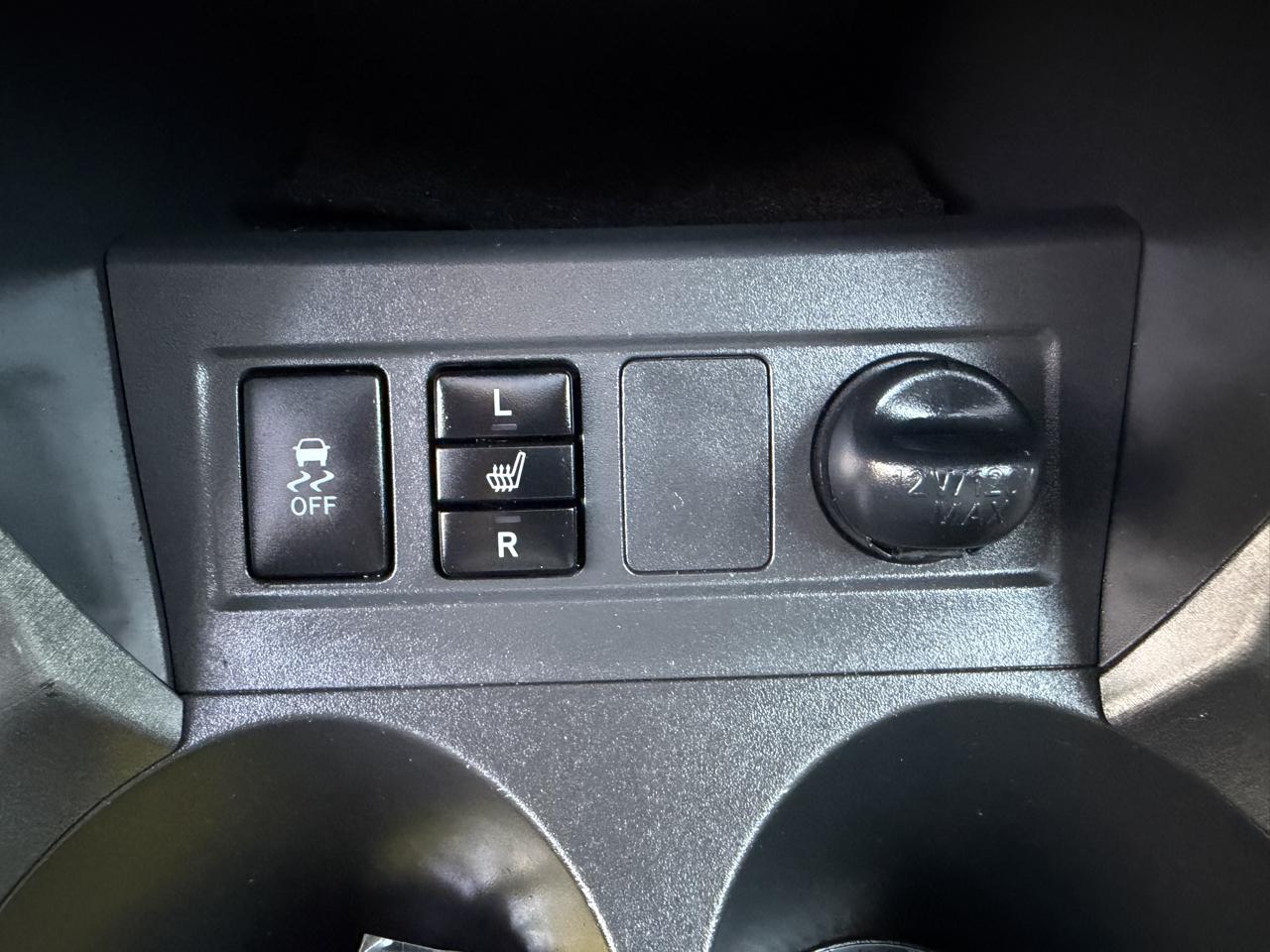 Toyota RAV4 Limited V6 2WD 2012