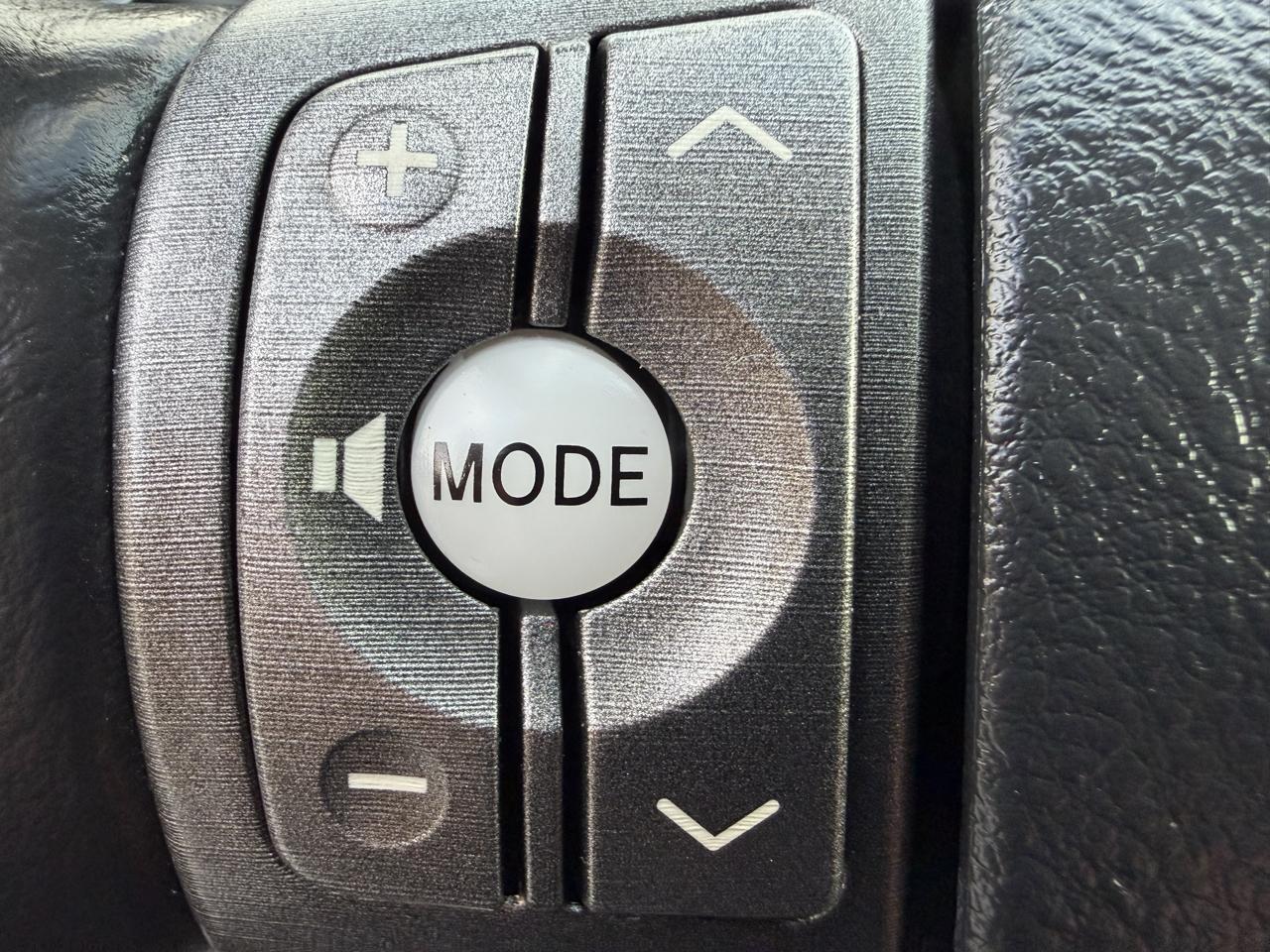 Toyota RAV4 Limited V6 2WD 2012