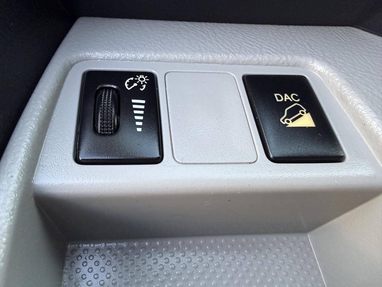 Toyota RAV4 Limited V6 2WD 2012
